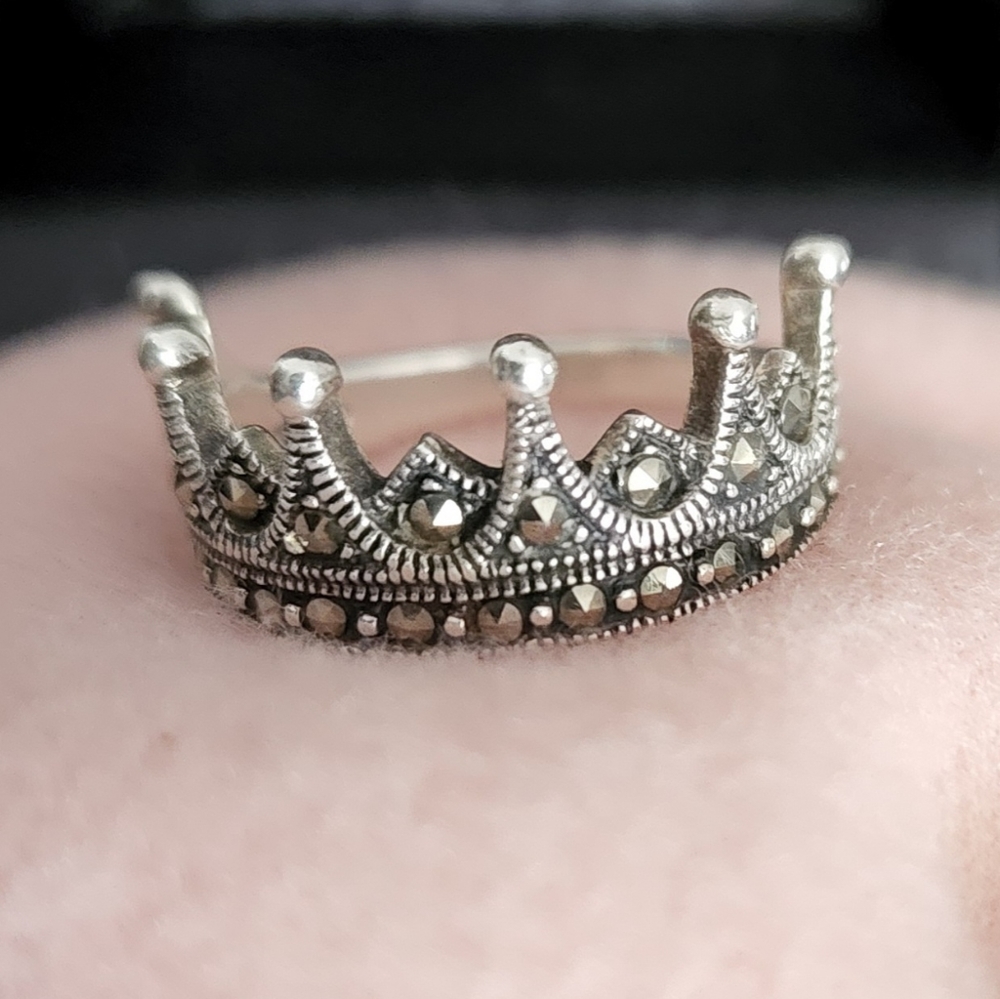 Pandora Crown Ring